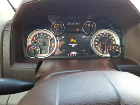 Used 2018 RAM 2500 Laramie image 24