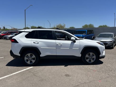 Used 2024 Toyota RAV4 XLE AWD/4WD image 5