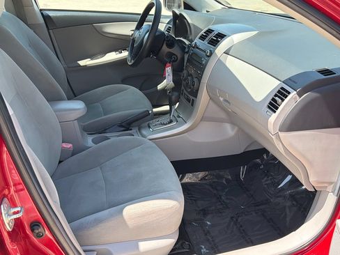Used 2011 Toyota Corolla LE FWD image 7