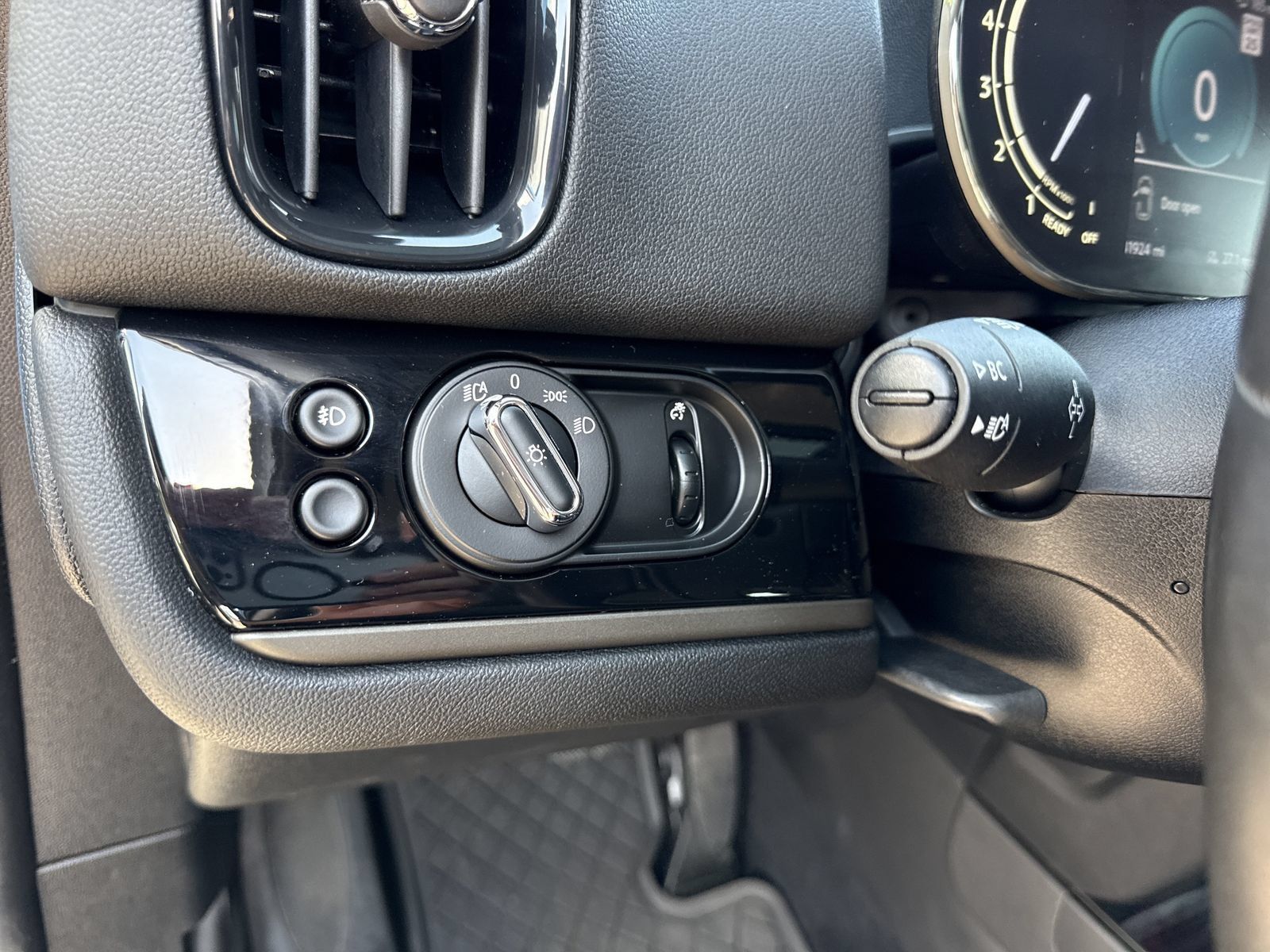 Used 2024 MINI Cooper Countryman S FWD image 17