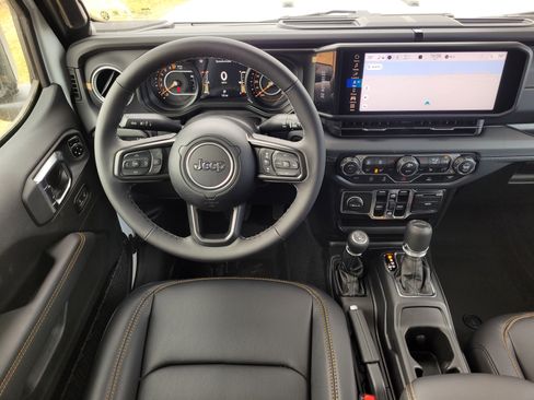 New 2025 Jeep Gladiator Sport image 11