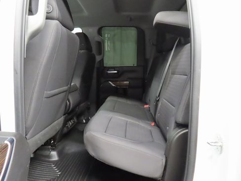 Used 2022 GMC Sierra 2500 SLE w/ SLE Value Package; image 10
