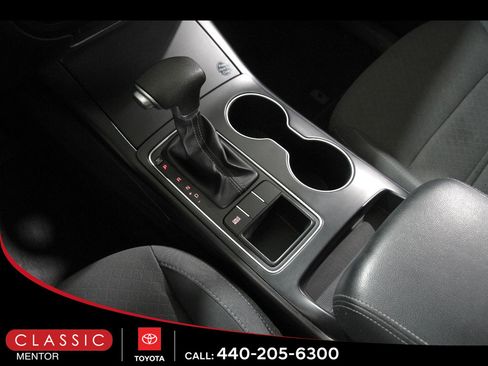 Used 2020 Kia Sorento LX FWD image 13