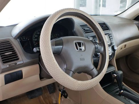 Used 2004 Honda Accord LX image 11