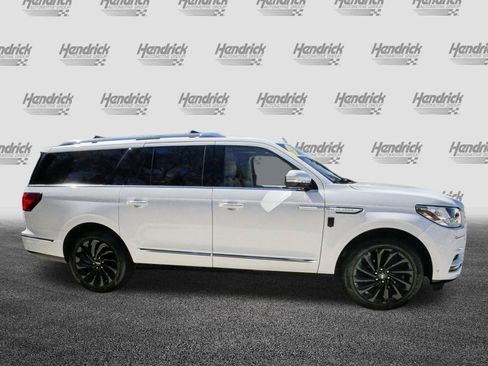 Used 2021 Lincoln Navigator L Reserve AWD/4WD image 11