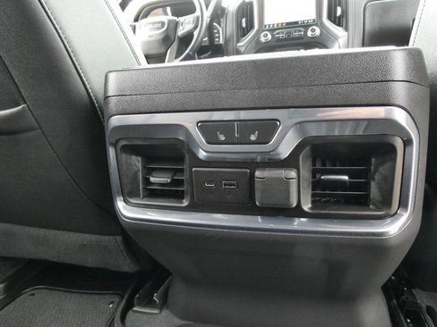 Used 2021 GMC Sierra 1500 AT4 w/ Technology Package AWD/4WD image 37