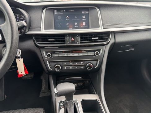 Used 2020 Kia Optima LX image 15
