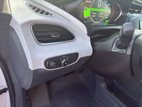 Used 2017 Chevrolet Bolt LT FWD image 14