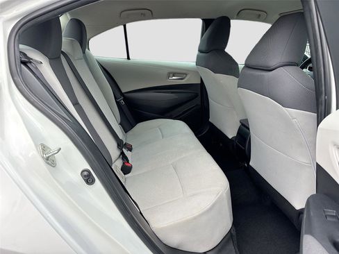 Used 2020 Toyota Corolla L FWD image 28