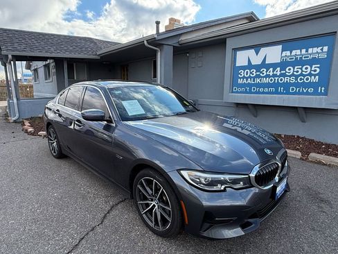 Used 2022 BMW 330e xDrive image 1