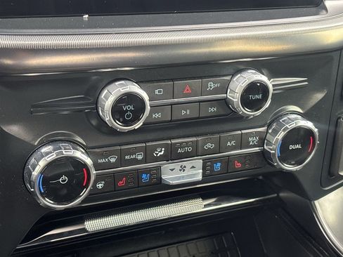 Used 2025 Ford F150 Lariat w/ Equipment Group 502A High image 25