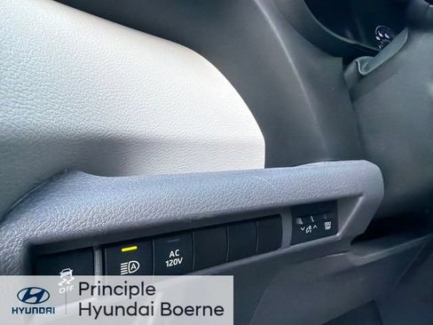 Used 2021 Toyota Sienna Limited FWD image 22