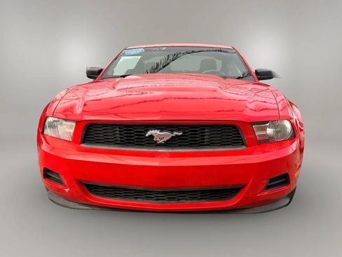 Used 2012 Ford Mustang Premium RWD image 4