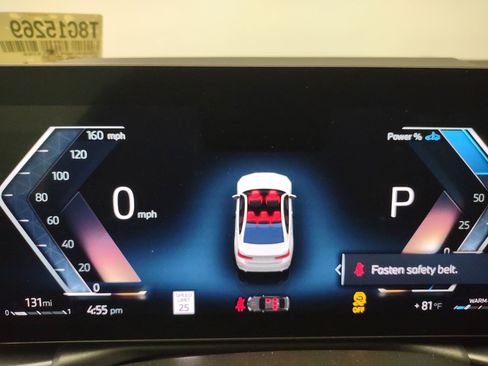 New 2026 BMW 330i Sedan w/ Convenience Package image 17