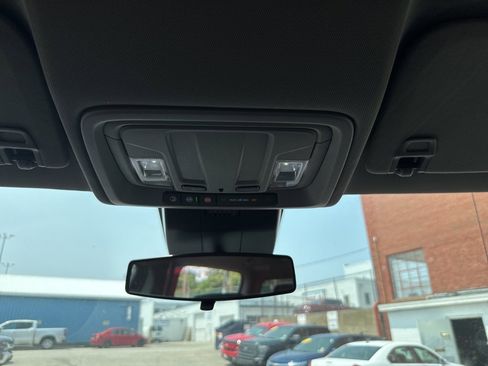 Used 2022 Chevrolet Silverado 1500 Custom image 22