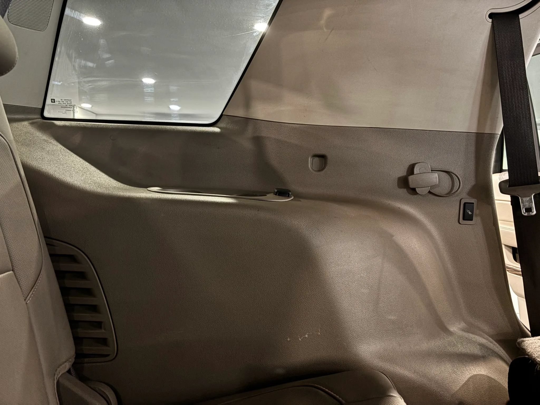 Used 2019 GMC Yukon SLT w/ Open Road Package RWD image 44