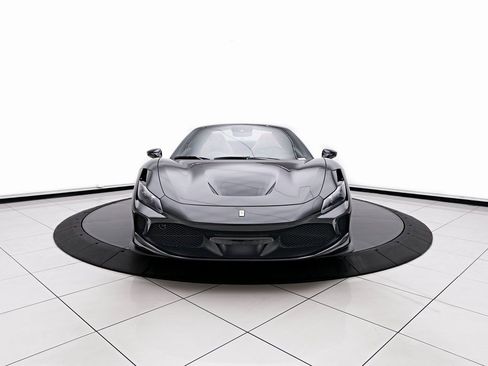 Used 2022 Ferrari F8 Tributo image 20