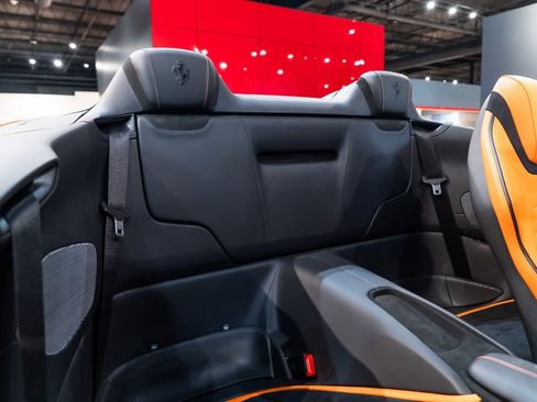 Certified 2025 Ferrari Roma Spider image 36