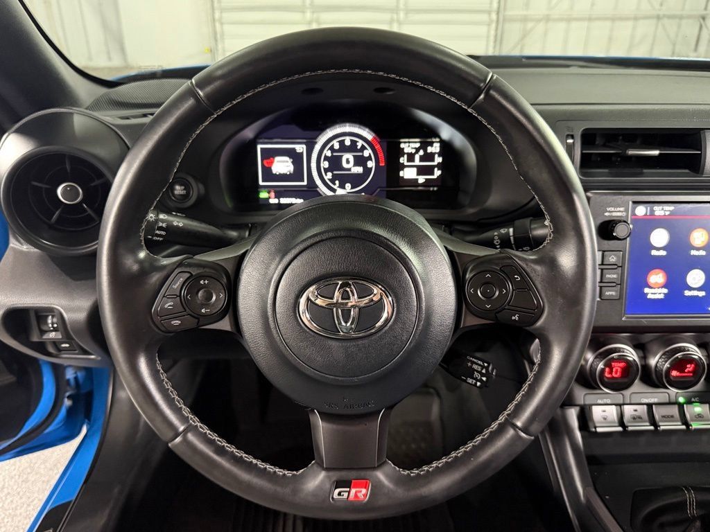Used 2023 Toyota GR86 Premium w/ ALL Weather Mat Package (TMS) RWD image 17