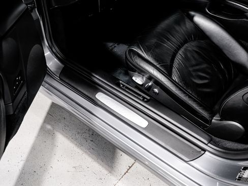 Used 2005 Porsche 911 Carrera S RWD image 21