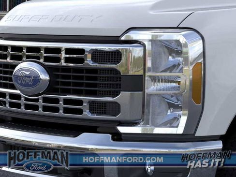 New 2025 Ford F350 XL w/ XL Chrome Package image 28