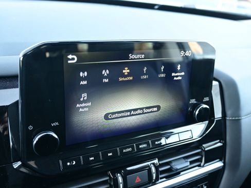 New 2025 Nissan Pathfinder SL w/ SL Premium Package image 33