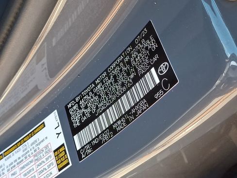 Used 2023 Toyota Prius Prime FWD image 31