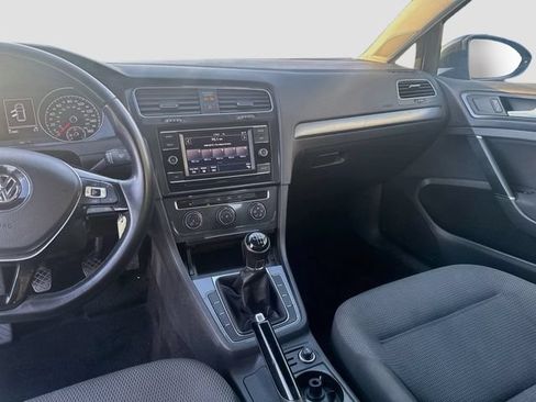 Used 2019 Volkswagen Golf S FWD image 21