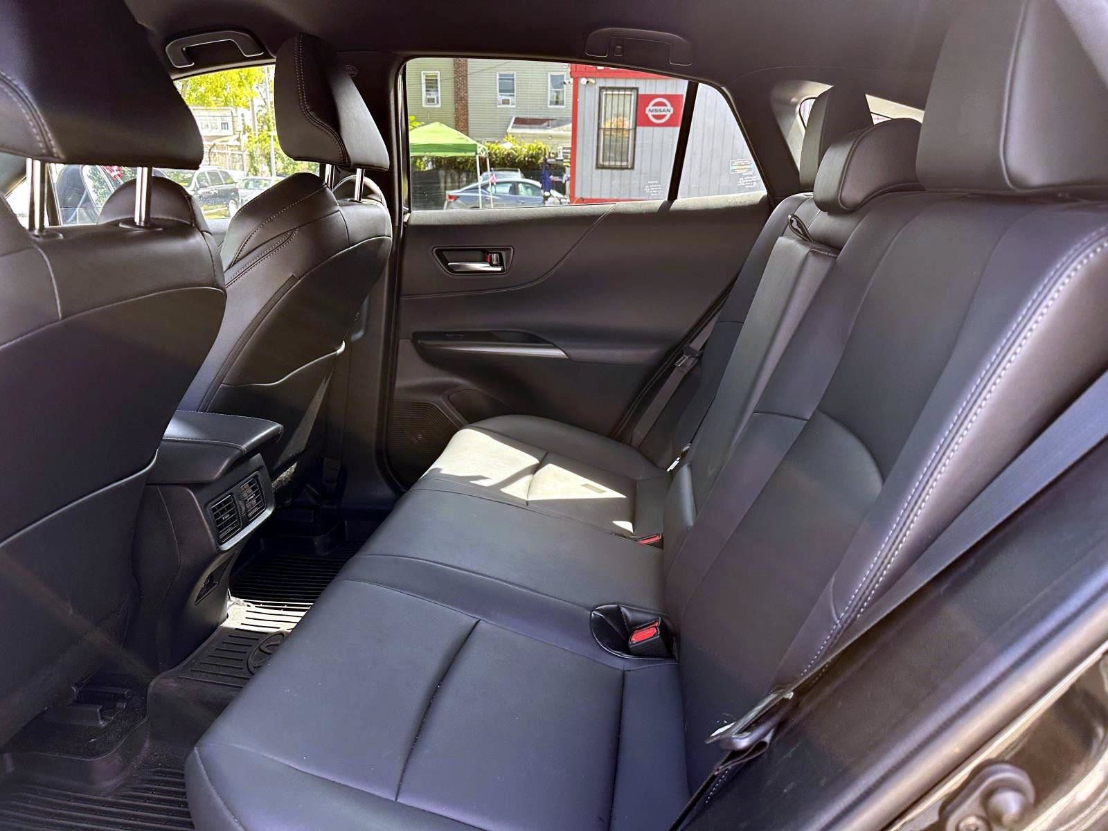 Used 2024 Toyota Venza Nightshade AWD/4WD image 15
