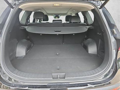 Used 2023 Hyundai Santa Fe SEL Premium w/ Cargo Package image 6