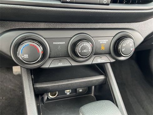 Used 2024 Kia Forte LXS w/ LXS Technology Package image 15