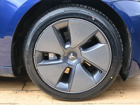 Used 2021 Tesla Model 3 Standard Range Plus RWD image 14