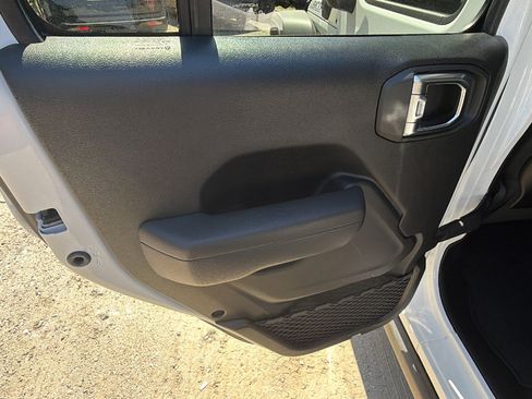 Used 2025 Jeep Wrangler Unlimited Rubicon 4xe w/ Convenience Group image 22