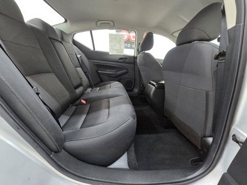 Used 2024 Nissan Altima 2.5 S FWD image 19