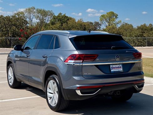 Used 2021 Volkswagen Atlas Cross Sport SE image 5