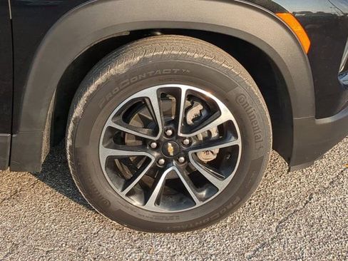 Used 2024 Chevrolet TrailBlazer LT w/ LT Cold Weather Package image 11