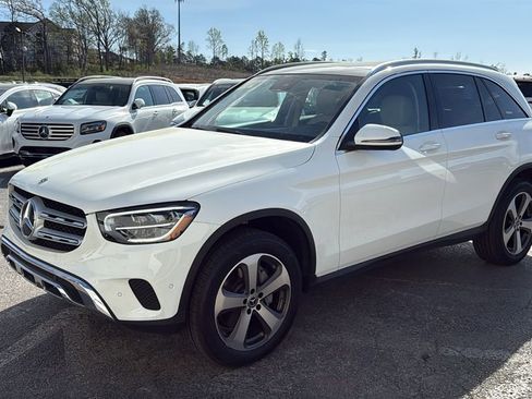 Used 2022 Mercedes-Benz GLC 300 4MATIC w/ Premium Package Lite image 8