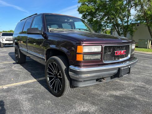 Used 1997 GMC Suburban 4WD w/ Marketing Opt Pkg 3 image 8
