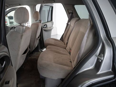 Used 2007 Chevrolet TrailBlazer LS w/ LS Preferred Equipment Group AWD/4WD image 16