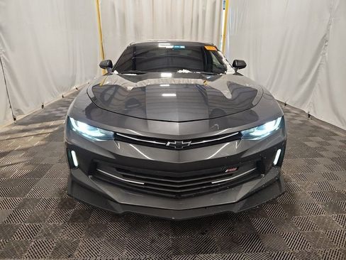 Used 2018 Chevrolet Camaro LT w/ RS Package image 10