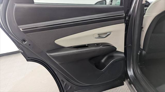 Used 2024 Hyundai Tucson Limited FWD image 16