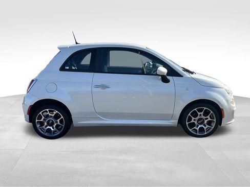 Used 2012 FIAT 500 Sport w/ Safety & Sound Pkg FWD image 6