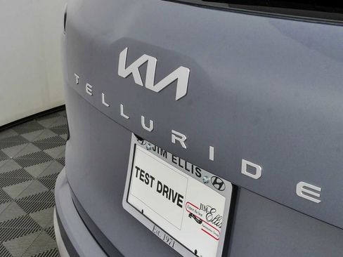 Used 2025 Kia Telluride SX FWD image 37