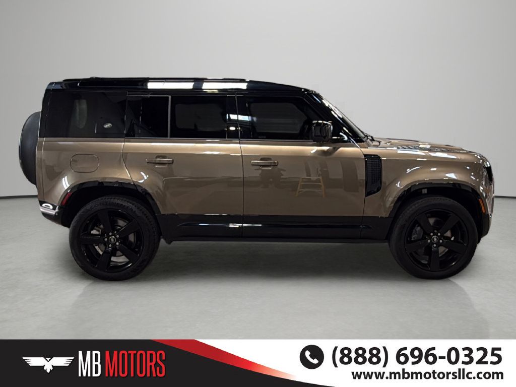 Used 2024 Land Rover Defender 110 X-Dynamic SE AWD/4WD image 5