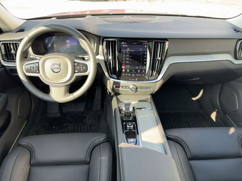 Certified 2026 Volvo V60 B5 Cross Country Ultra image 17