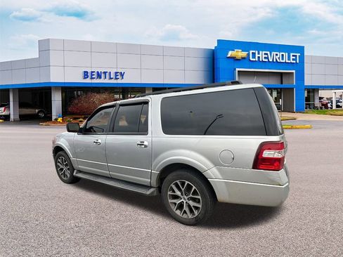 Used 2017 Ford Expedition EL XLT w/ Equipment Group 202A image 6