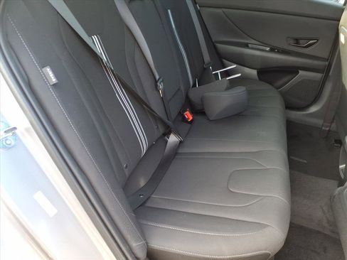Used 2026 Hyundai Elantra SEL Sport Premium image 9