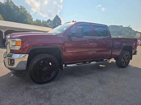 Used 2015 GMC Sierra 2500 SLE AWD/4WD image 2