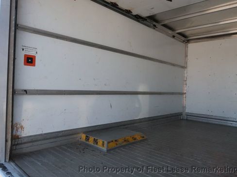 Used 2018 Ford Transit 350 156 DRW RWD image 18