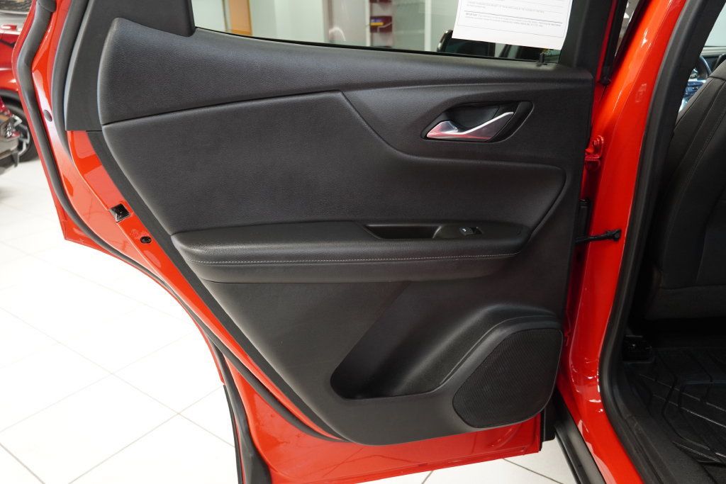 Used 2021 Chevrolet Blazer LT AWD/4WD image 26